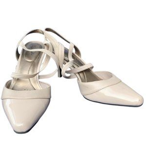 Life Stride Soft System Pointed Toe Heels (Size: 8.5M)